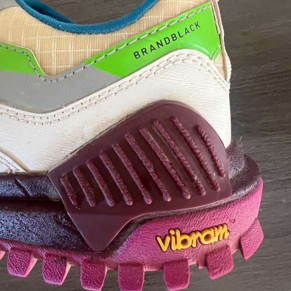 Retro Hiking shoes brand Vibram- size 7.5 - Picture 6 of 7